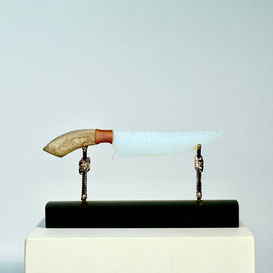 「Ice Blue&White」Opal Short Hunting Knife｜Antler Handle｜Pressure flaking-Flint Knapping｜Master-Crafted｜Natural Materials｜Collectible Ancient Design