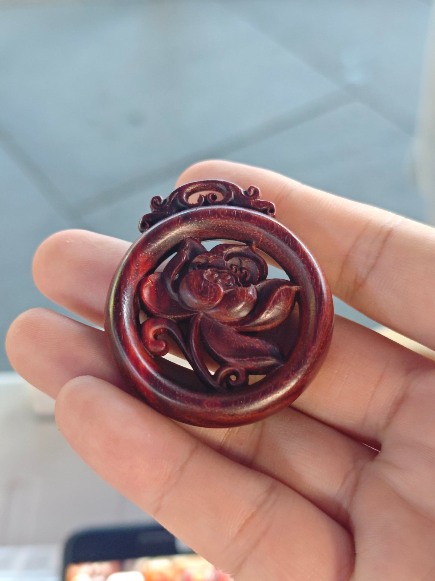 2026 Handicrafts Live Sale: Carved Works, Glass Ornaments, Bracelets & Accessories (07.11)