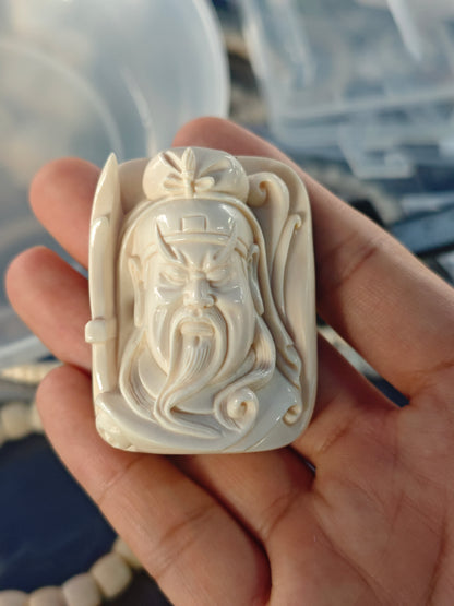 2026 Handicrafts Live Sale: Carved Works, Glass Ornaments, Bracelets & Accessories (05.08)