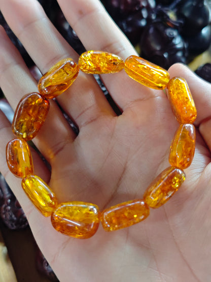 2026 Handicrafts Live Sale: Carved Works, Glass Ornaments, Bracelets & Accessories (05.08)