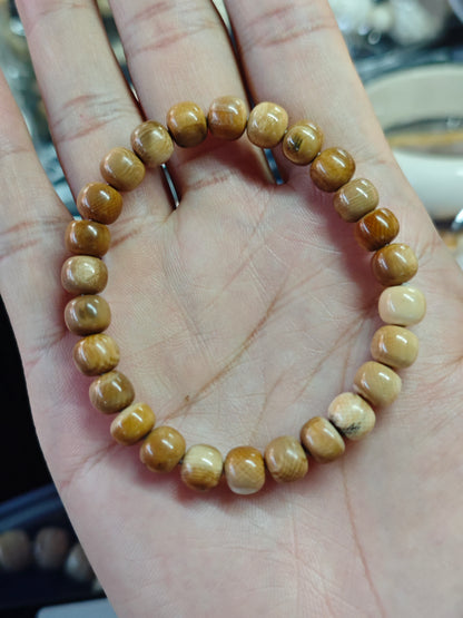 2026 Handicrafts Live Sale: Carved Works, Glass Ornaments, Bracelets & Accessories (05.08)