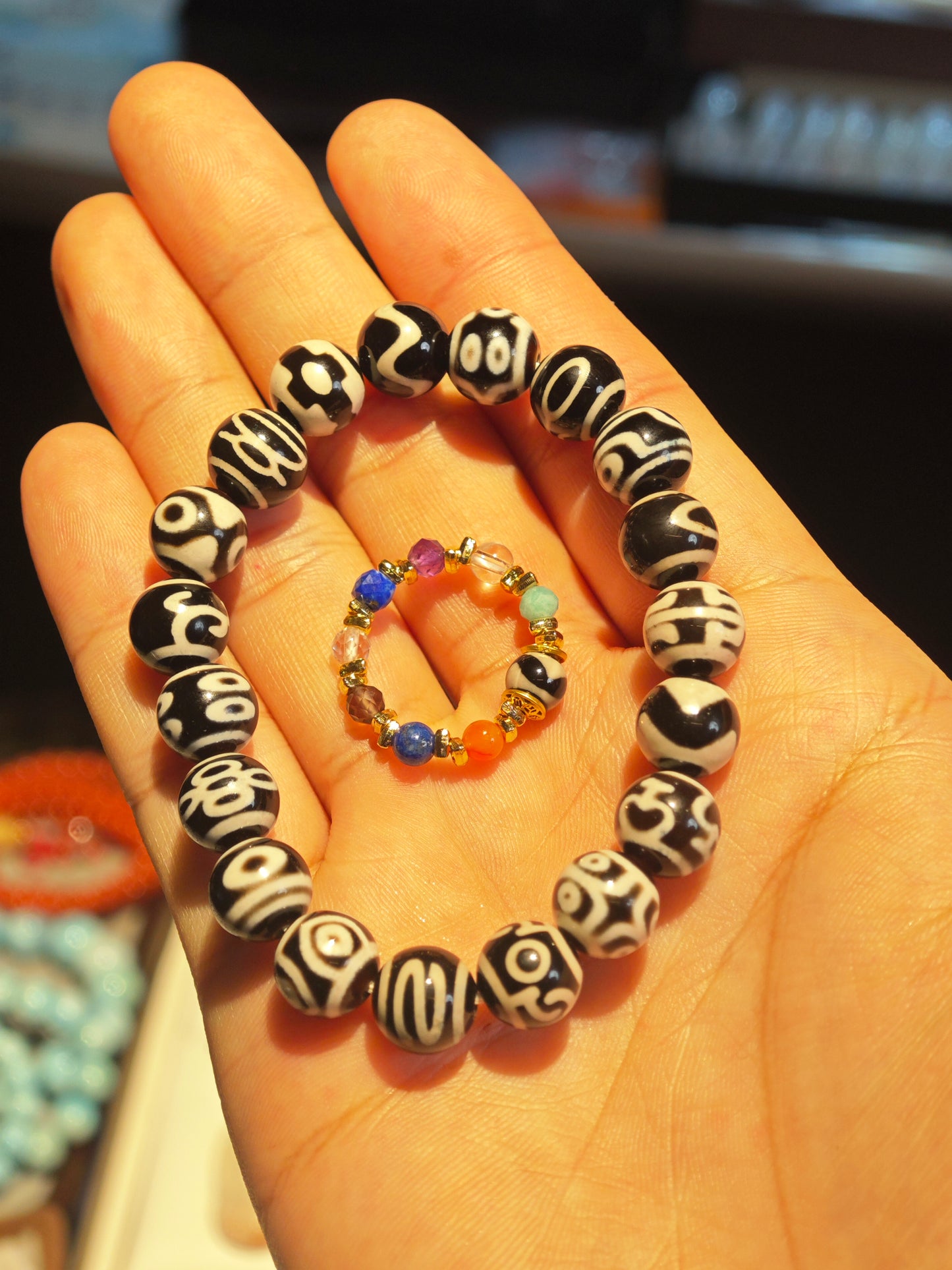 2026 Handicrafts Live Sale: Carved Works, Glass Ornaments, Bracelets & Accessories (08.29)