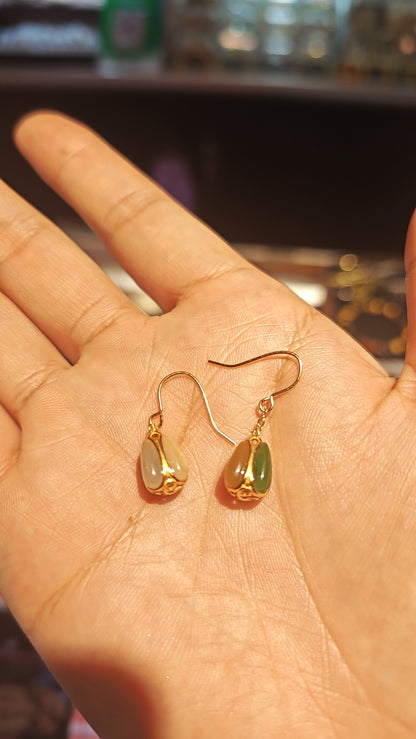 2026 Handicrafts Live Sale: Carved Works, Glass Ornaments, Bracelets & Accessories (05.08)