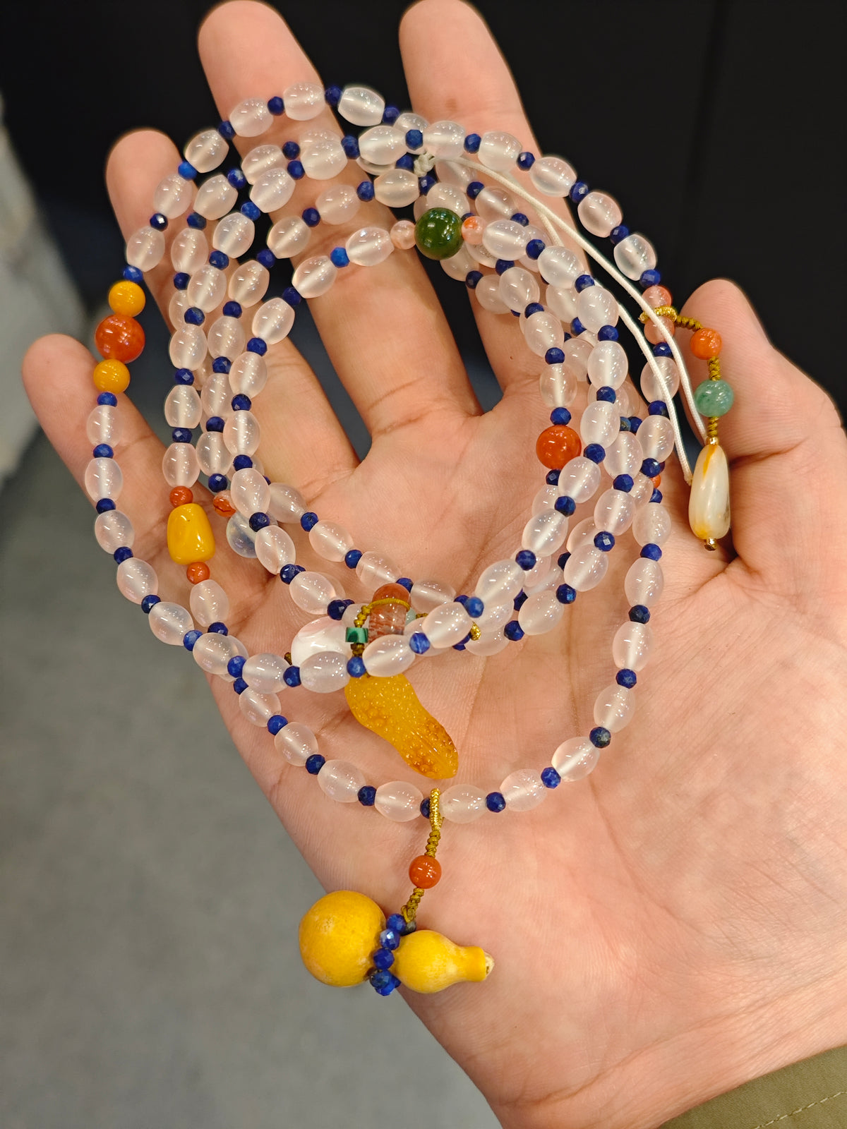 2026 Handicrafts Live Sale: Carved Works, Glass Ornaments, Bracelets & Accessories (10.25)